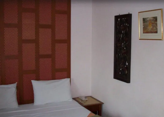 New Siam Iii Hotel 2*